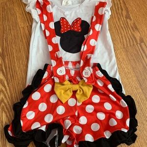 NWOT Minnie Mouse Outfit 6-12 Months